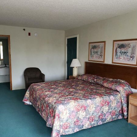 Four Seasons Inn ブランソン エクステリア 写真