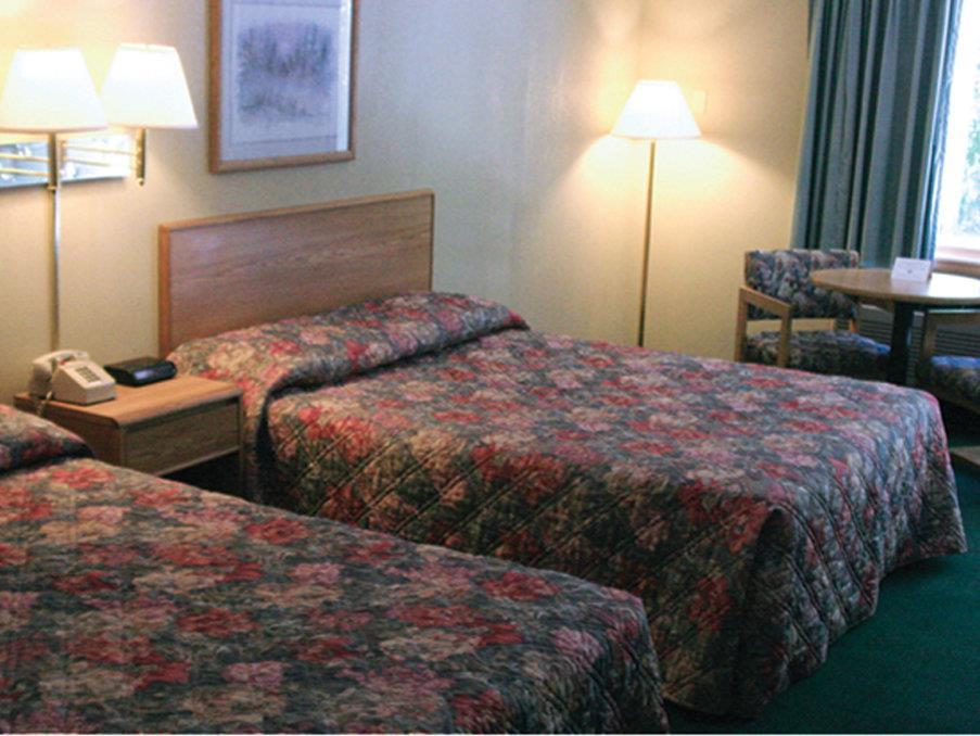 Four Seasons Inn ブランソン 部屋 写真