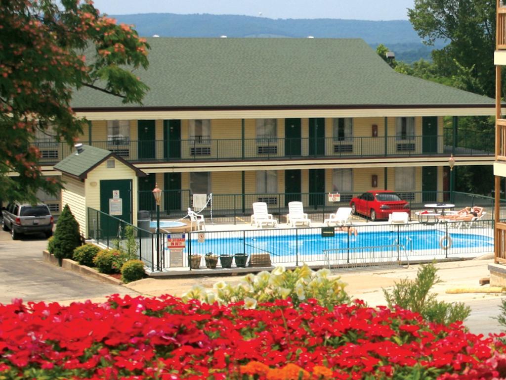 Four Seasons Inn ブランソン エクステリア 写真