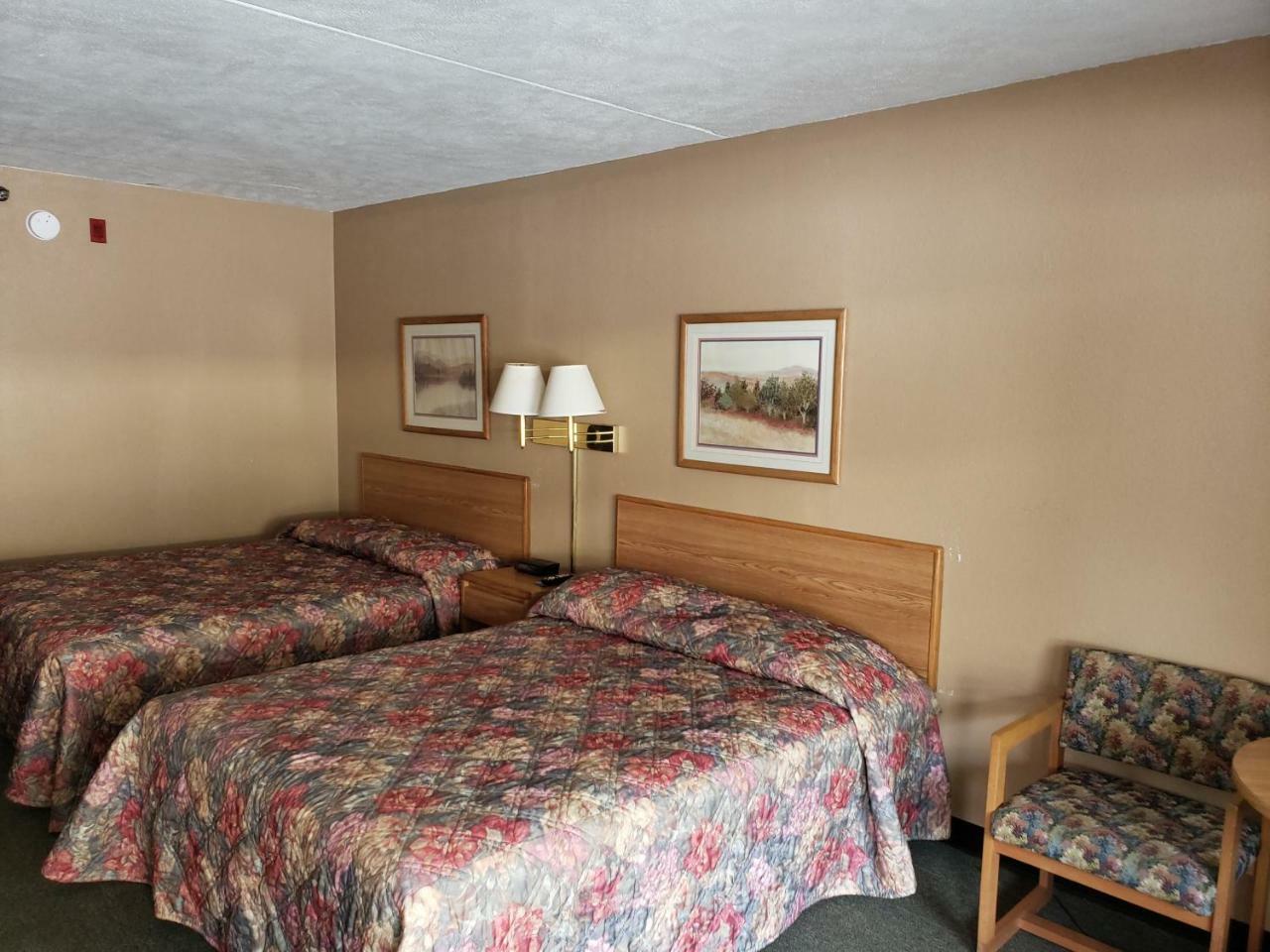 Four Seasons Inn ブランソン エクステリア 写真